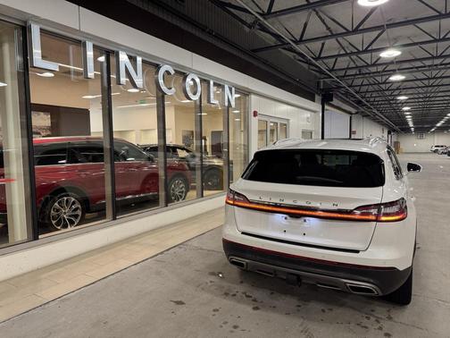 2023 Lincoln Nautilus Reserve