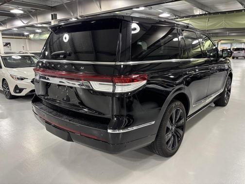 2023 Lincoln Navigator Reserve