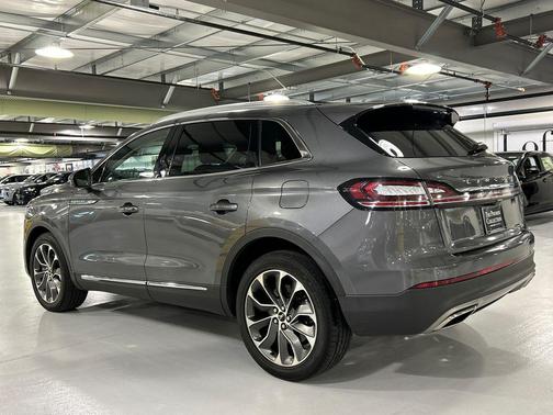 ASHER GRAY MET CC 2022 Lincoln Nautilus Reserve