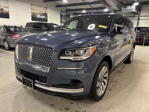 2023 Lincoln Navigator Reserve