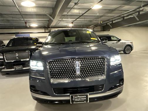 2023 Lincoln Navigator Reserve