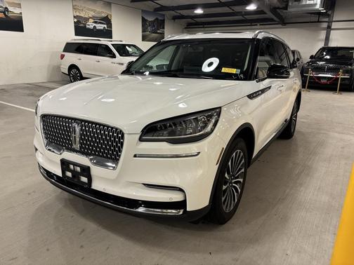 2023 Lincoln Aviator Standard AWD