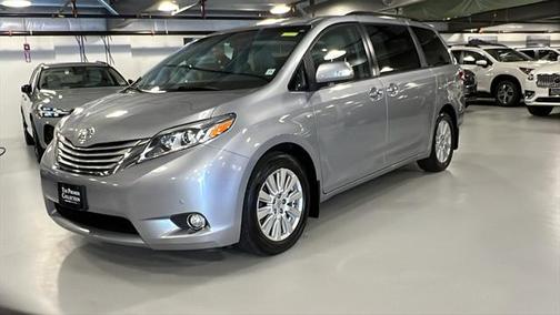 2017 Toyota Sienna XLE