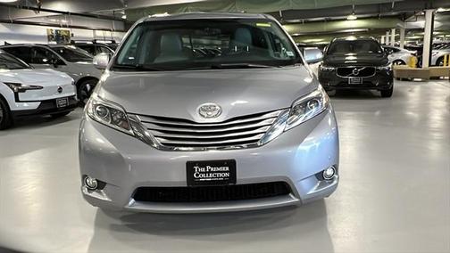 2017 Toyota Sienna XLE