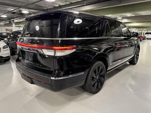 2022 Lincoln Navigator Reserve