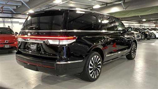 2022 Lincoln Navigator Black Label