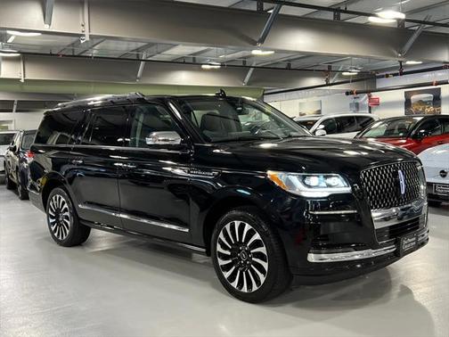 2022 Lincoln Navigator Black Label