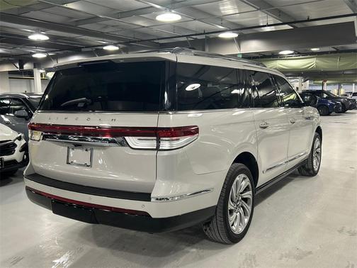 2023 Lincoln Navigator Reserve