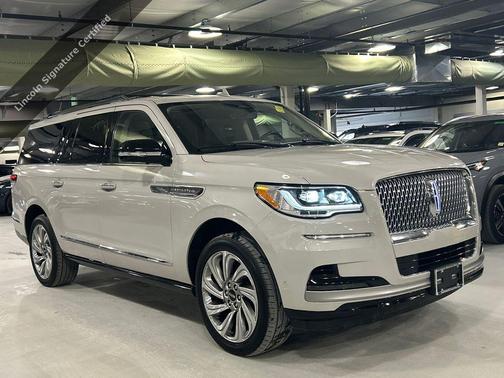 2023 Lincoln Navigator Reserve