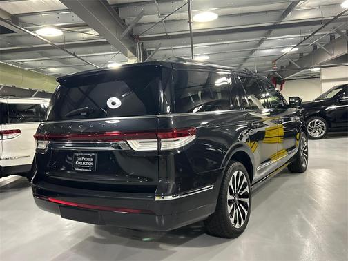2022 Lincoln Navigator Reserve