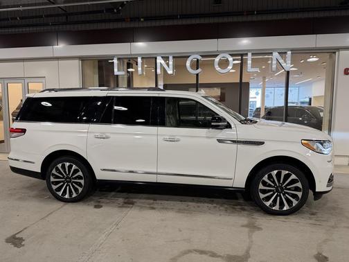 2022 Lincoln Navigator Reserve