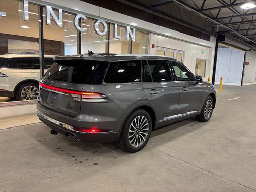ASHER GRAY MET CC 2023 Lincoln Aviator Reserve AWD