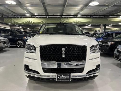 2022 Lincoln Navigator Black Label