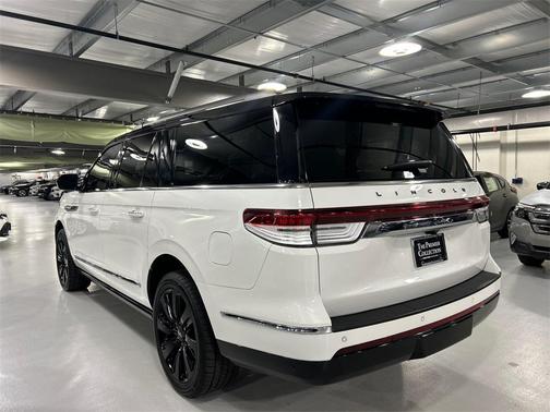 2022 Lincoln Navigator Black Label