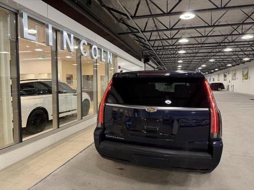 2017 Cadillac Escalade ESV Platinum