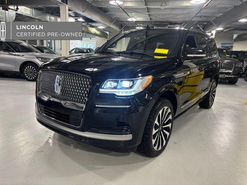 INFINITE BLACK 2023 Lincoln Navigator Reserve