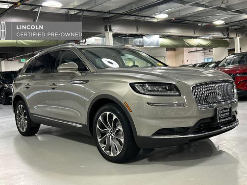 JEWEL SANDSTONE METALLIC PC 2023 Lincoln Nautilus Reserve