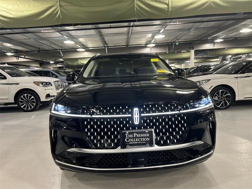 2025 Lincoln Nautilus Reserve