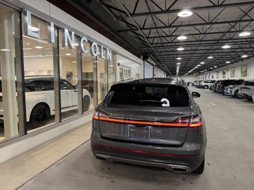 2022 Lincoln Nautilus Reserve