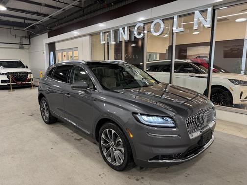 2022 Lincoln Nautilus Reserve