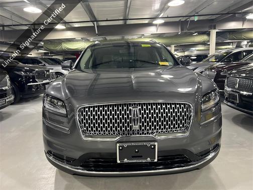 2022 Lincoln Nautilus Reserve