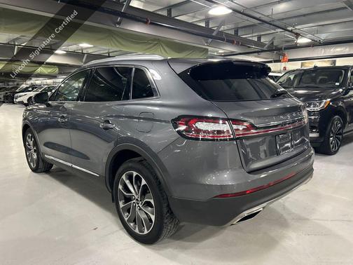 2022 Lincoln Nautilus Reserve