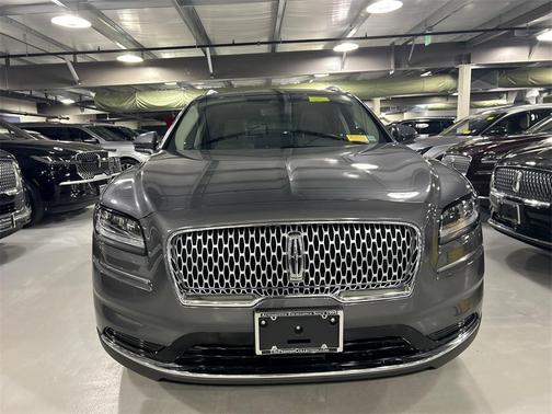 2022 Lincoln Nautilus Reserve