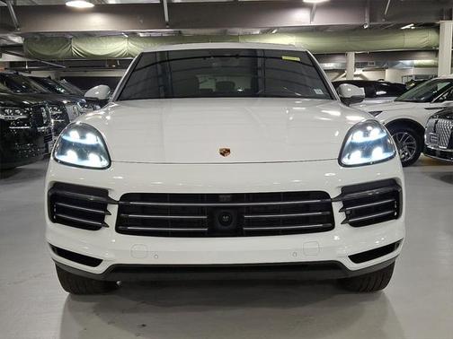 2021 Porsche Cayenne Base