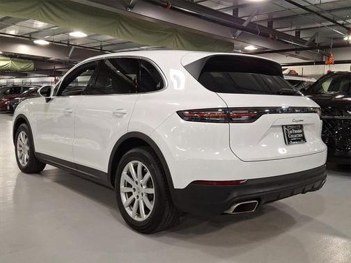 2021 Porsche Cayenne Base