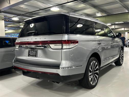 2022 Lincoln Navigator Reserve