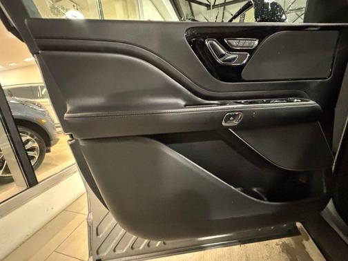 SILVER RADIANCE MET CC 2023 Lincoln Aviator Standard AWD