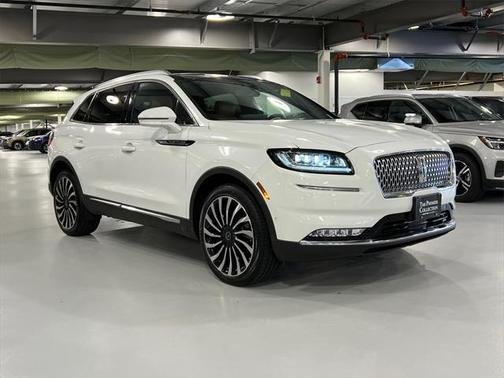 2022 Lincoln Nautilus Black Label