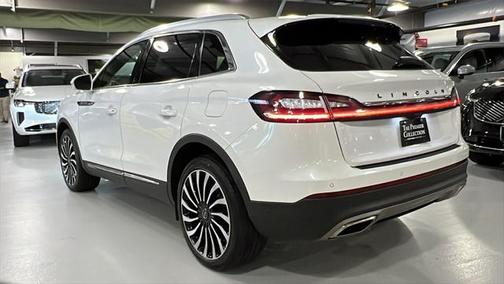 2022 Lincoln Nautilus Black Label