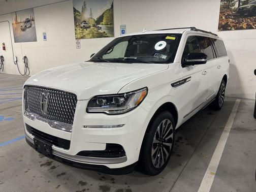 2022 Lincoln Navigator Reserve