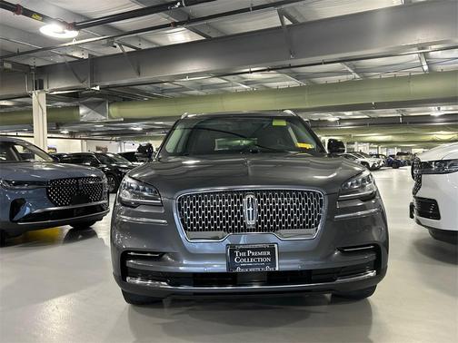 2023 Lincoln Aviator Standard AWD