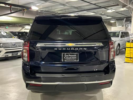 2023 Chevrolet Suburban LT
