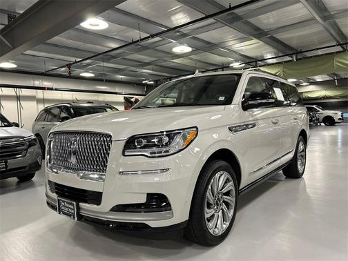2023 Lincoln Navigator Reserve
