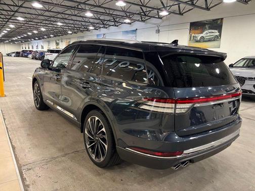 FLIGHT BLUE MET CC 2023 Lincoln Aviator Reserve AWD