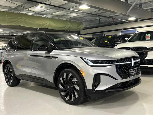 2025 Lincoln Nautilus Reserve