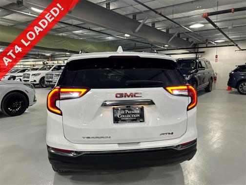 2022 GMC Terrain AWD AT4