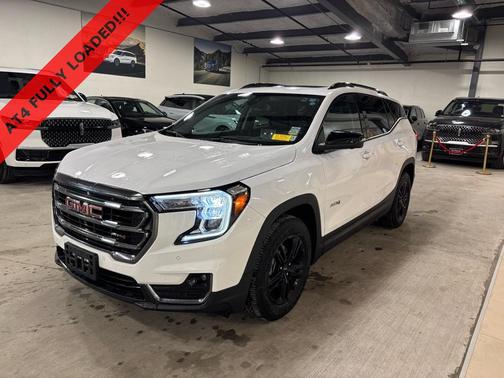 2022 GMC Terrain AWD AT4