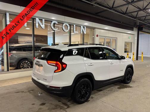 2022 GMC Terrain AWD AT4
