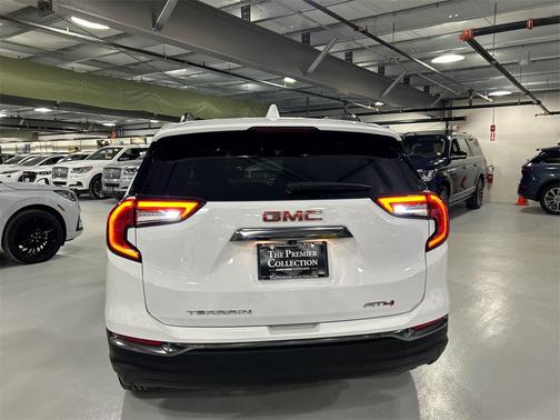 2022 GMC Terrain AWD AT4