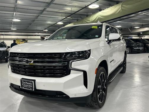 2022 Chevrolet Suburban RST