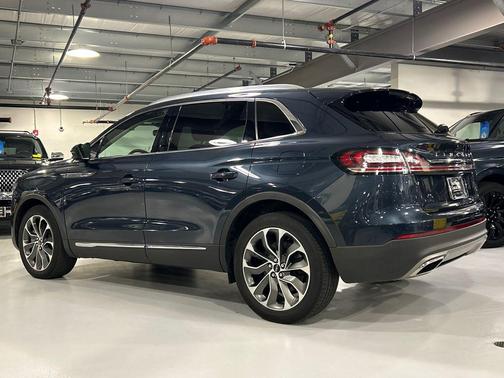 Flight Blue Metallic Clearcoat 2023 Lincoln Nautilus Reserve