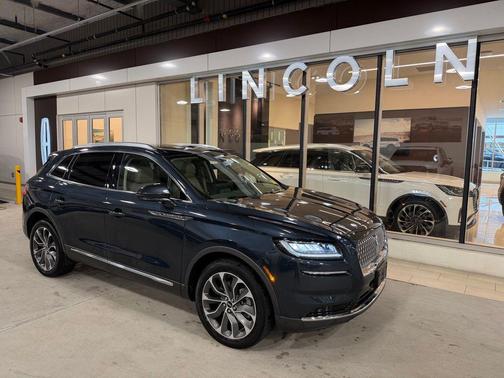 Flight Blue Metallic Clearcoat 2023 Lincoln Nautilus Reserve