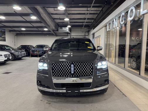 2022 Lincoln Navigator Black Label