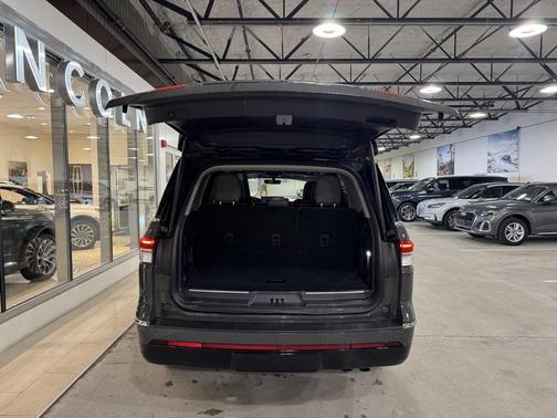 2022 Lincoln Navigator Black Label