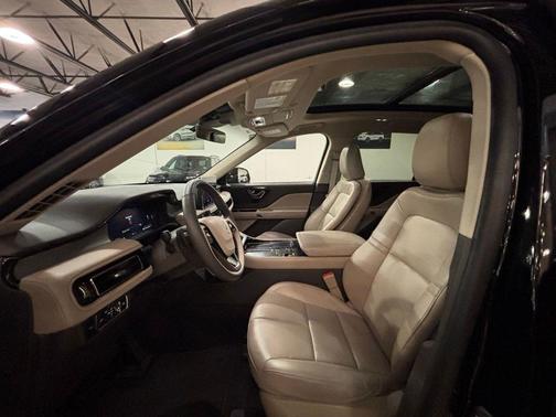 2024 Lincoln Aviator Premiere