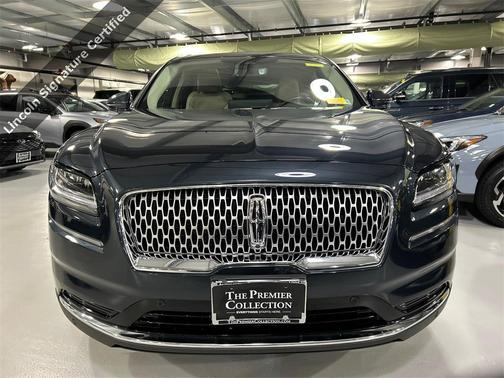 2022 Lincoln Nautilus Reserve